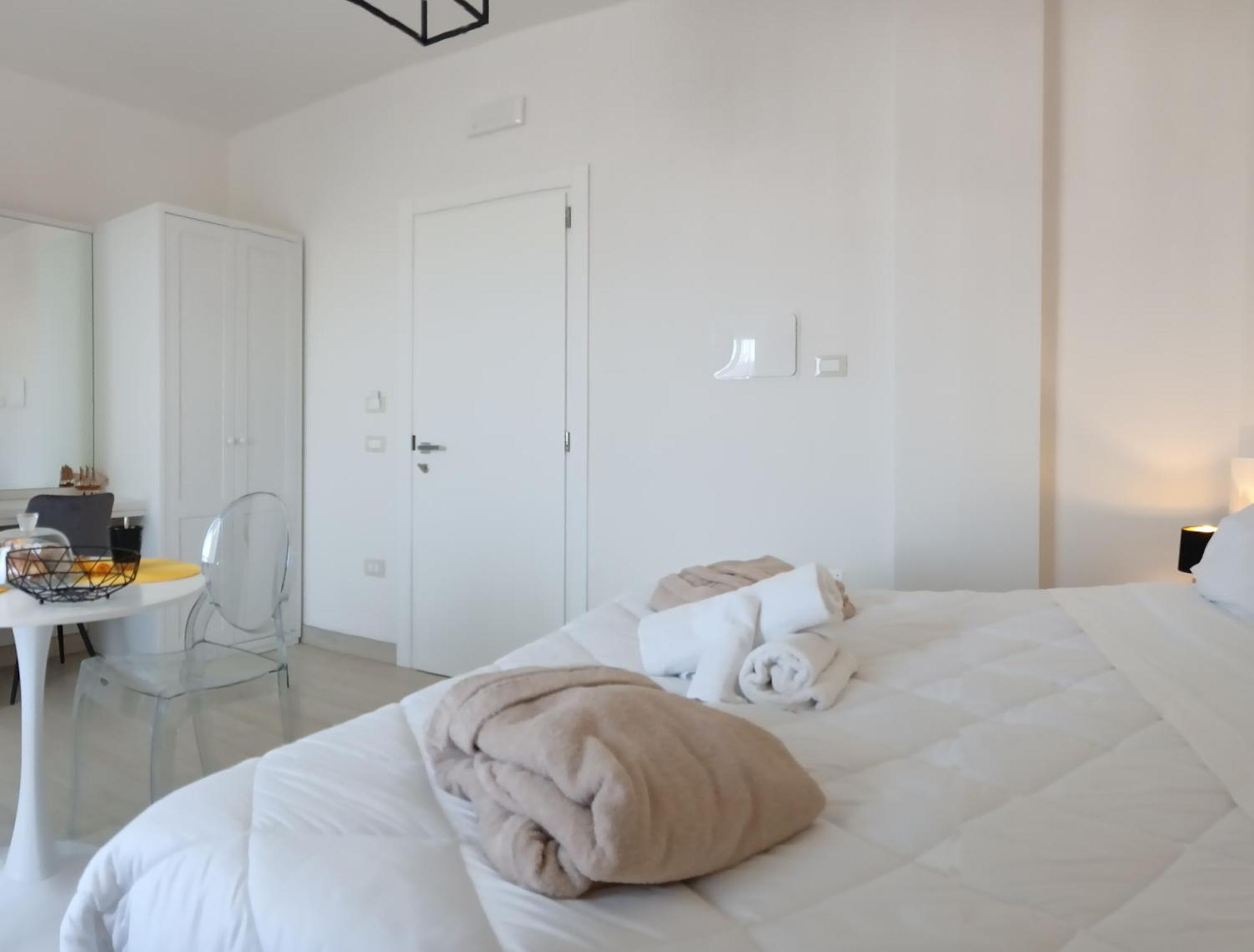 Mya Luxury Rooms And Wellness Мелендуньо Екстер'єр фото